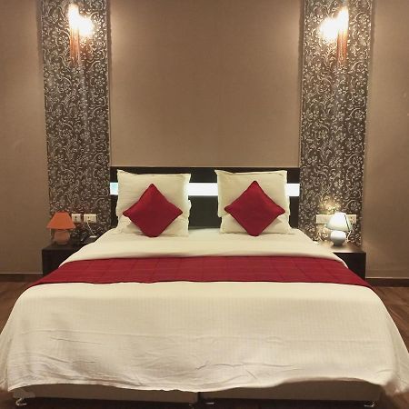 Mount Retreat Resorts - มทุราย ภายนอก รูปภาพ