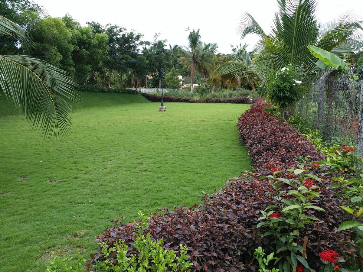 Mount Retreat Resorts - มทุราย ภายนอก รูปภาพ