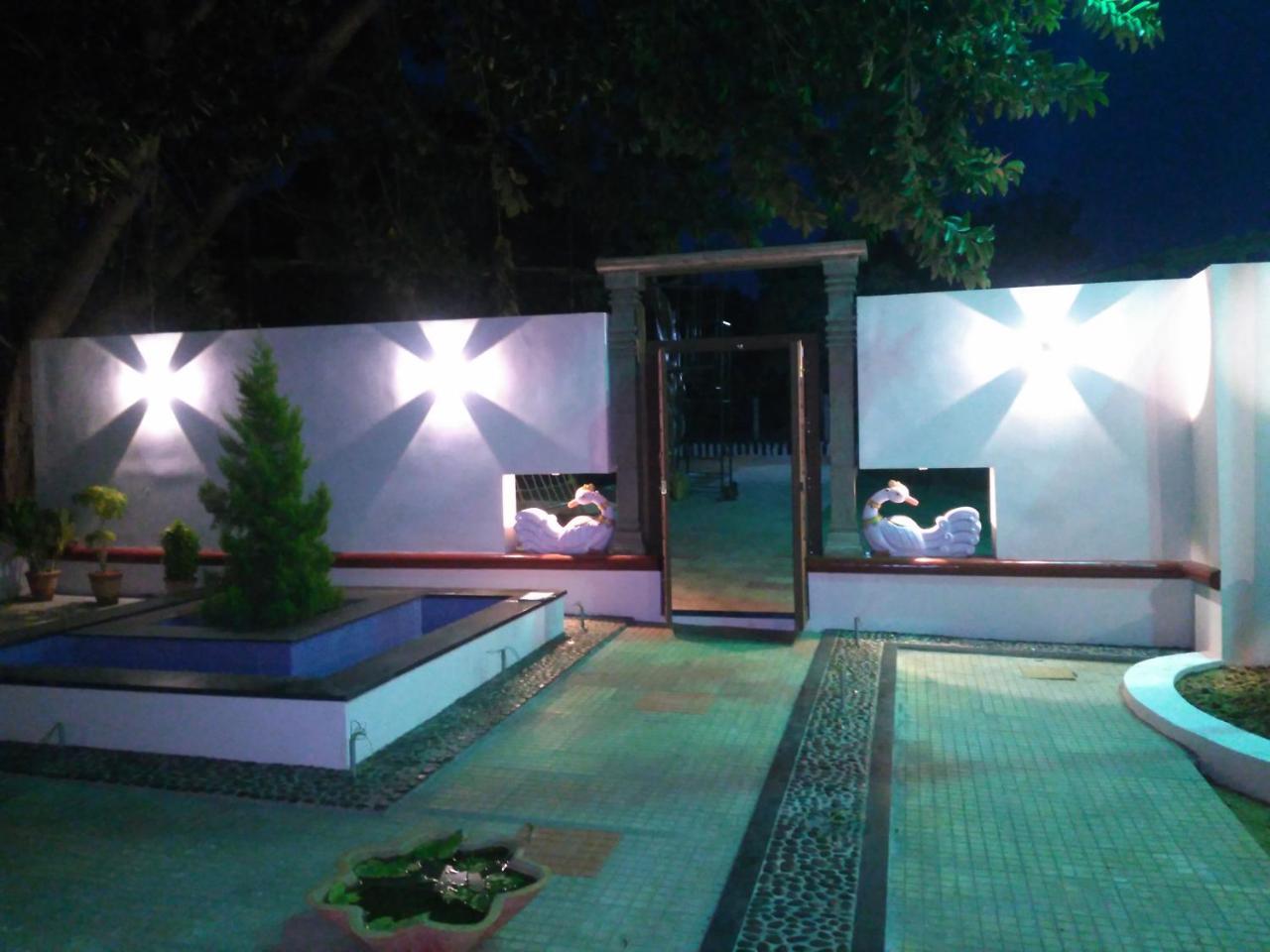 Mount Retreat Resorts - มทุราย ภายนอก รูปภาพ